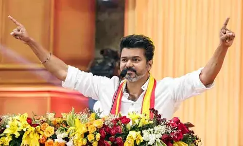 మహిళలకు విజయ్ వరాల జల్లు.. అధికారంలోకి వస్తే నెలకు రూ.2500, పెళ్లి కానుకలు, మరెన్నో!