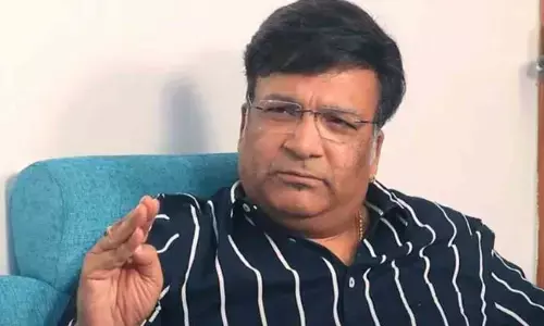 Kona Venkat : పవన్ నిర్మాతగా ఛాన్స్ ఇచ్చాడు.. కానీ ఆయనతో సినిమా నిర్మించను