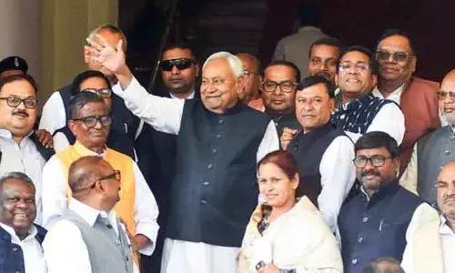 నితీష్ కుమార్ రాజ్యసభ‌కు వెళ్లడం కేవలం పుకార్లే: ఎంపీ అరుణ్ భారతి