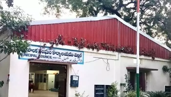 మంత్రి మదిలో ఆ నలుగురు ఎవరు..? మంత్రి మదిలో ఆ నలుగురు ఎవరు..?