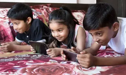 ఏపీ, క‌ర్ణాట‌క‌లో సోష‌ల్ మీడియాపై ఆంక్ష‌లు.. మ‌రి తెలంగాణ‌లో?