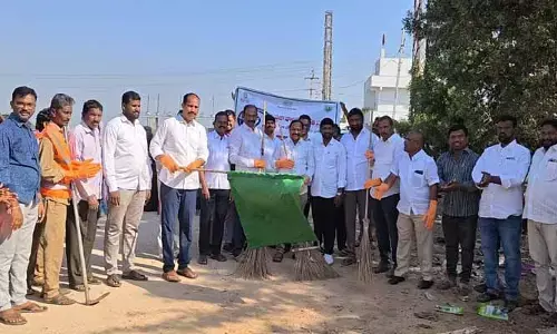 గౌరవ సభ్యులను అప్పుడే మరిచారా..?