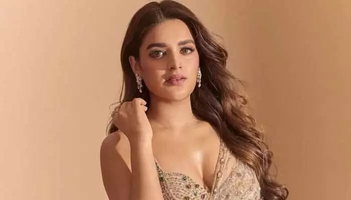 హాట్ ఫొటోలతో హీట్ పెంచేసిన నిధి.. ప్రైవేట్ పార్ట్స్ కనిపించేలా బోల్డ్ ఫోజులు! హాట్ ఫొటోలతో హీట్ పెంచేసిన నిధి.. ప్రైవేట్ పార్ట్స్ కనిపించేలా బోల్డ్ ఫోజులు!
