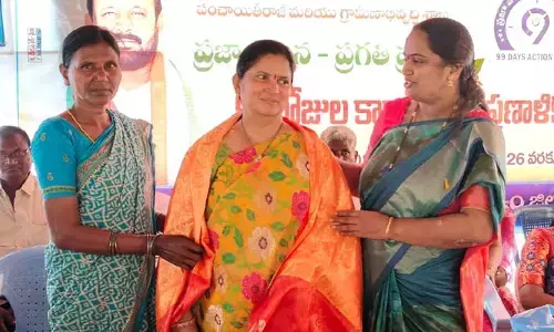 మహిళలు అన్ని రంగాల్లో రాణించాలి : వైరా మున్సిపాలిటీ చైర్ పర్సన్ కాపా చంద్రకళ