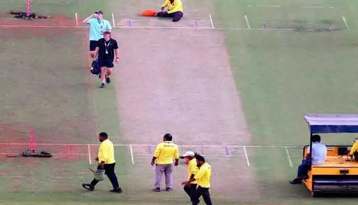 IND vs NZ ఫైనల్.. అహ్మదాబాద్లో హై-వోల్టేజ్ పిచ్ సిద్ధం.. భారీ స్కోరు గ్యారంటీ! IND vs NZ ఫైనల్.. అహ్మదాబాద్లో హై-వోల్టేజ్ పిచ్ సిద్ధం.. భారీ స్కోరు గ్యారంటీ!