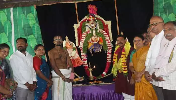 అనంతాద్రి దేవాలయం అభివృద్ధి చేస్తా : ఎమ్మెల్యే మురళీ నాయక్ అనంతాద్రి దేవాలయం అభివృద్ధి చేస్తా : ఎమ్మెల్యే మురళీ నాయక్