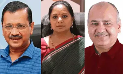 ఢిల్లీ లిక్కర్ స్కామ్ కేసులో బిగ్ ట్విస్ట్.. కవిత సహా 23 మందికికి నోటీసులు