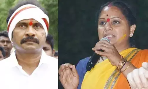 కల్వకుంట్ల కవిత, విశారదన్ మహరాజ్ అరెస్ట్