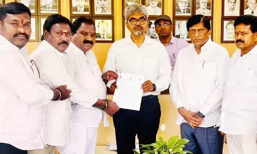 Vinod Kumar: ఫుట్ ఓవర్ బ్రిడ్జిలను నిర్మించాలి