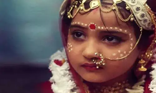 బాల్య వివాహాన్ని అడ్డుకున్న అధికారులు
