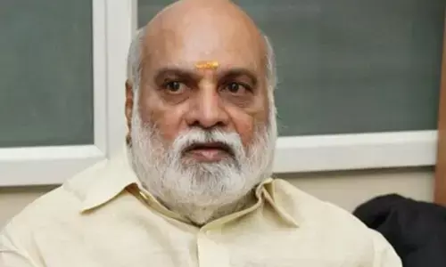 Raghavendra Rao: 20 ఏళ్ల క్రితం శ్రీలీల వాళ్ళ అమ్మని చూసుంటే హీరోయిన్‌ని చేసేవాడిని