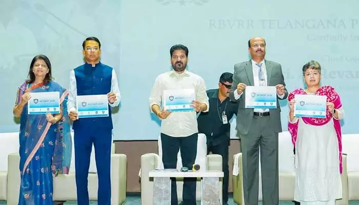 రిలాక్స్ అయ్యారంటే మీకే నష్టం.. పోలీసులకు CM రేవంత్ దిశానిర్దేశం రిలాక్స్ అయ్యారంటే మీకే నష్టం.. పోలీసులకు CM రేవంత్ దిశానిర్దేశం