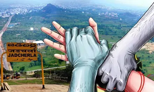 మహిళపై ఇద్దరి యువకుల సామూహిక అత్యాచారం..?