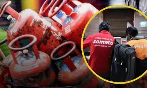 LPG కొర‌త‌...ఉపాధి కోల్పోనున్న‌ ఫుడ్ డెలివ‌రీ బాయ్స్ !