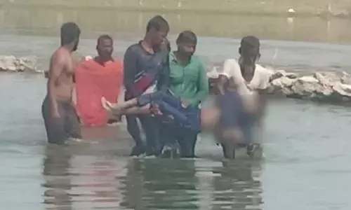 Breaking News: కృష్ణా నదిలో విషాదం.. గల్లంతైన ఇద్దరు బాలుర మృతదేహాలు లభ్యం!