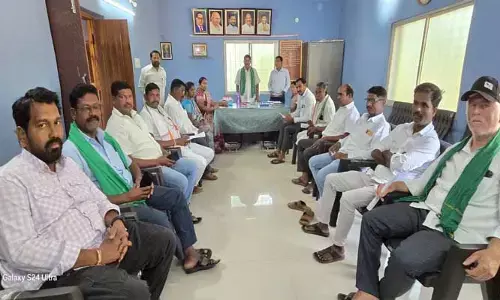 మార్కెట్ కమిటీ అభివృద్ధికి కృషి : మార్కెట్ కమిటీ చైర్మన్ బుర్ర రాములు గౌడ్