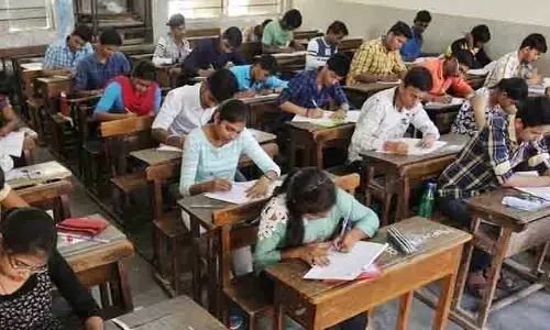 విద్యార్థులకు బిగ్ అలర్ట్.. పాత పద్ధతిలోనే SSC పరీక్షలు