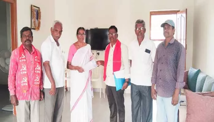 యూరియా బుకింగ్ యాప్ ను రద్దు చేయాలి యూరియా బుకింగ్ యాప్ ను రద్దు చేయాలి