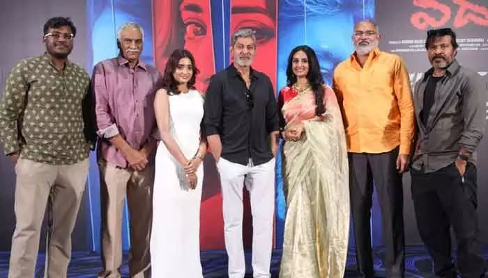 ‘వదలా’మూవీ అద్భుతంగా వచ్చింది.. కచ్చితంగా మంచి హిట్ కొట్టగలమనే నమ్మకం ఉంది: జగపతి బాబు ‘వదలా’మూవీ అద్భుతంగా వచ్చింది.. కచ్చితంగా మంచి హిట్ కొట్టగలమనే నమ్మకం ఉంది: జగపతి బాబు