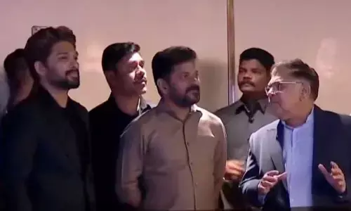 అల్లు అర్జున్ కోసం సీఎం రేవంత్ రెడ్డి.. ప్రత్యేకంగా కోకాపేట్‌ వెళ్లి..