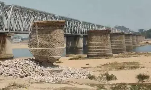 కృష్ణా నదిపై తొలి రైల్వే వంతెన ఇక కనుమరుగు