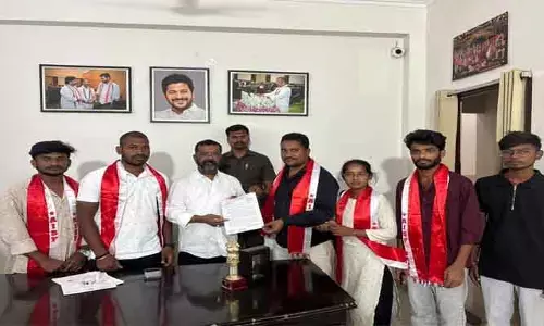 విద్యా రంగానికి బడ్జెట్ లో 30 శాతం నిధులు కేటాయించాలి