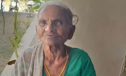 ఆస్తి పంచిన పాపానికి అన్నం పెట్టని కొడుకులు..!