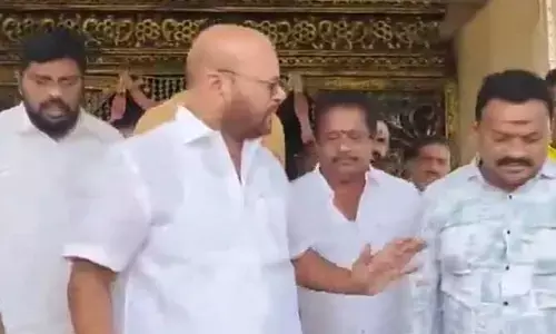 మీరంతా ఏం చేస్తున్నారు: చంద్రబాబు ఫొటో లేకపోవడంపై మాజీ ఎమ్మెల్యే వర్మ ఆగ్రహం