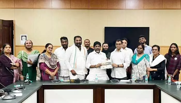 HYD: మూసీ డీపీఆర్ను మూడు భాషల్లో రిలీజ్ చేయాలి HYD: మూసీ డీపీఆర్ను మూడు భాషల్లో రిలీజ్ చేయాలి