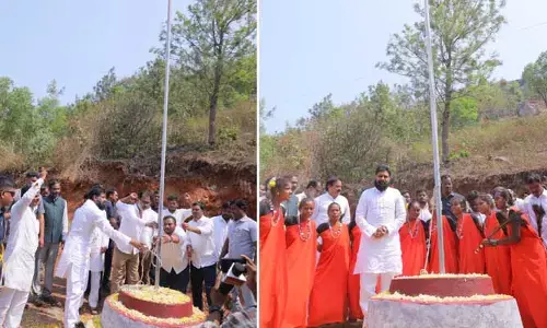 గిరిజనుల చెంత జనసేన ఆవిర్భావ వేడుకలు.. కాలినడకన పర్యటించిన పవన్ కల్యాణ్