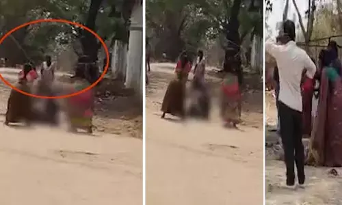 వాయిదాల చెల్లింపులో వివాదం.. కర్రలతో కొట్టుకున్న డ్వాక్రా గ్రూప్ మహిళలు