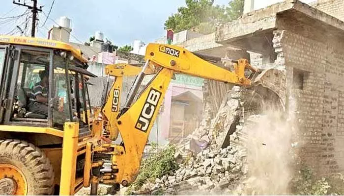 కూలే కాలం కూలే కాలం