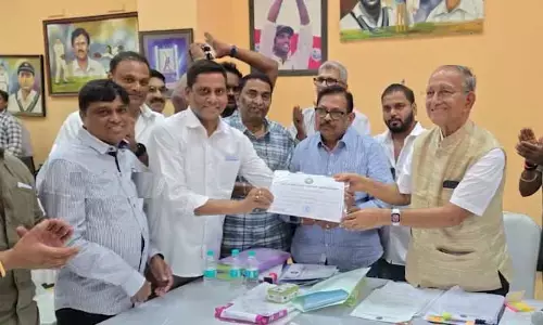 హెచ్‌సీఏ ఎన్నికల ఫలితాలు.. ట్రెజరర్‌గా అనిల్ కుమార్, సెక్రటరీగా జీవన్ రెడ్డి విజయం