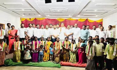 కాంగ్రెస్ పార్టీ సిద్ధాంతాలకు ప్రజలు ఆకర్షితులవుతున్నారు : ఎమ్మెల్యే తోట లక్ష్మీకాంతారావు