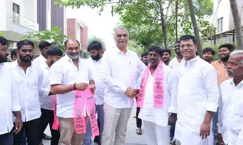 అన్ని వర్గాలతో పాటు బీసీలకూ రేవంత్ ద్రోహం చేశాడు: హరీశ్‌రావు