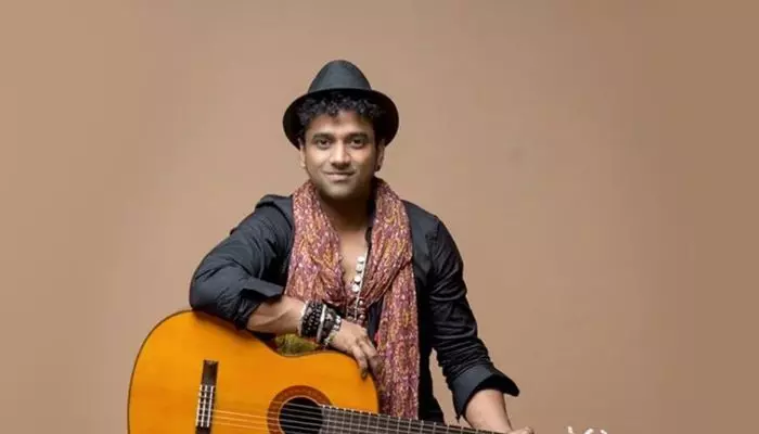 Ustad Bhagat Singh: ప్రీ రిలీజ్ ఈవెంట్.. ఆయన లేని లోటు కొట్టొచ్చినట్టు కనిపించింది Ustad Bhagat Singh: ప్రీ రిలీజ్ ఈవెంట్.. ఆయన లేని లోటు కొట్టొచ్చినట్టు కనిపించింది