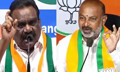 బండి సంజయ్ నన్ను టార్గెట్ చేస్తే కరీంనగర్‍లో దళిత కవాతు పెడతా: మందుల సామేల్