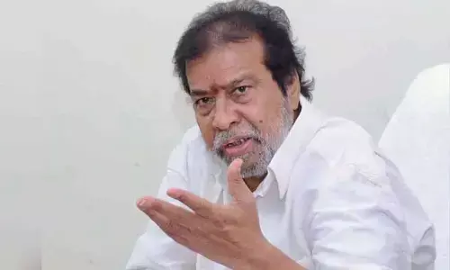 ఇది సీఎం దారి మీరు పక్కకెళ్లండి.. అసెంబ్లీలో మంత్రి దామోదరకు అవమానం