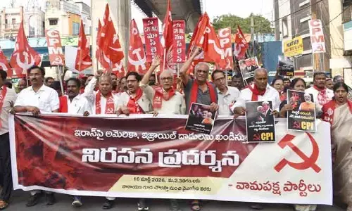 ఇరాన్‌పై యుద్ధం ఆపాలని భారత్ అమెరికాపై ఒత్తిడి తేవాలి.. వామపక్ష పార్టీల నిరసన ర్యాలీ