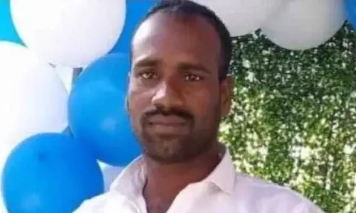 అప్పుల ఊబిలో కూలీ.. పురుగుల మందు తాగి ఆత్మహత్య