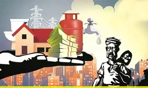 పథకాలపై ఆధారం.. భవిష్యత్తుకు ప్రమాదం!
