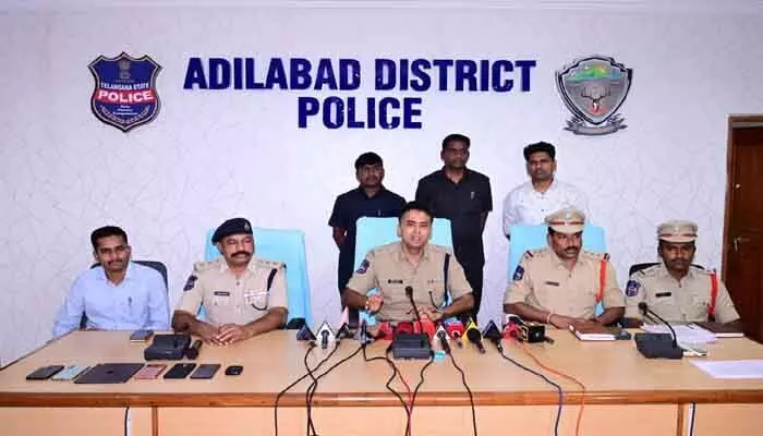 చిట్ ఫండ్ పేరిట భారీ మోసం చిట్ ఫండ్ పేరిట భారీ మోసం