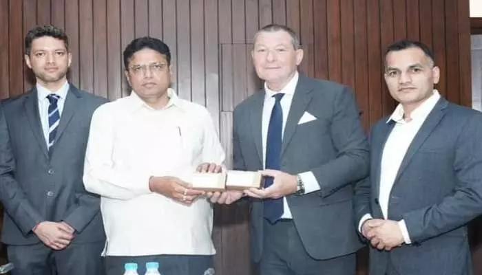Minister Sridhar Babu: ప్రాణాపాయం నుంచి కాపాడొచ్చు Minister Sridhar Babu: ప్రాణాపాయం నుంచి కాపాడొచ్చు