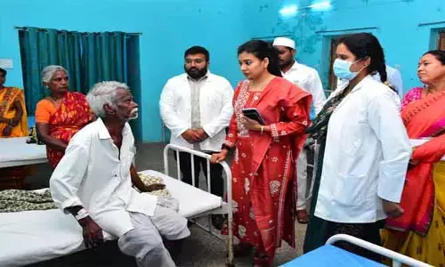 రోగులకు మెరుగైన వైద్య సేవలు అందించాలి : కలెక్టర్ గరిమ అగ్రవాల్