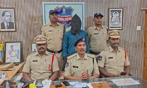 కట్నం కోసమే కడతేర్చిన భర్త