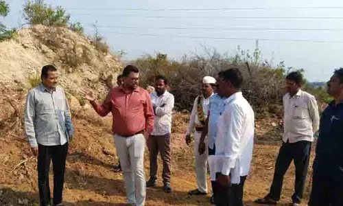 ఏటీసీ భవన నిర్మాణానికి స్థల పరిశీలన