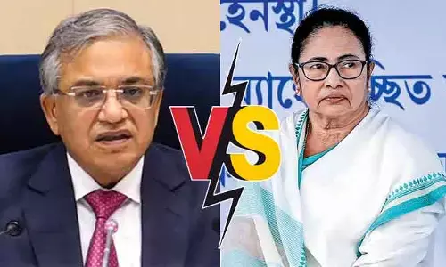 ప్రజాస్వామ్యాన్ని అపహాస్యం చేస్తున్నారు.. సీఈసీకి మమతా బెనర్జీ లేఖ