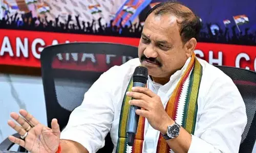 కుటుంబ వివాదాలతో కేసీఆర్ సతమతం: మహేశ్ కుమార్ గౌడ్ కీలక వ్యాఖ్యలు