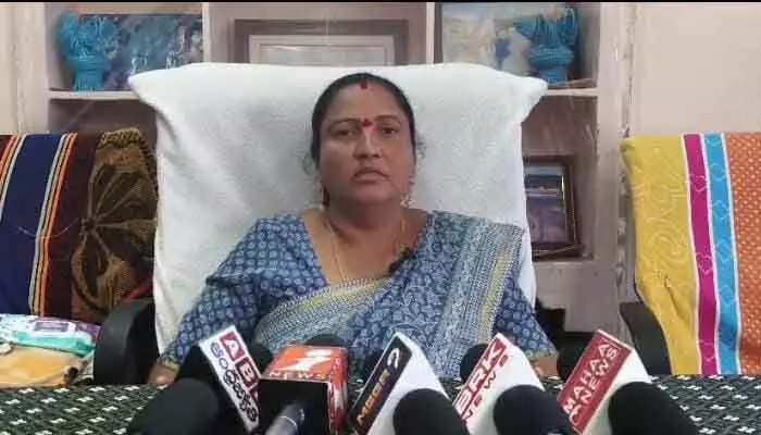 ఆదివాసీ మహిళలకు రక్షణ కరువైంది ఆదివాసీ మహిళలకు రక్షణ కరువైంది