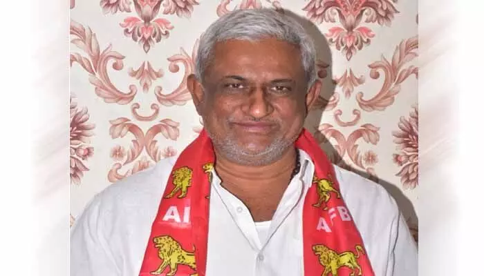ప్రభుత్వం హామీలను అమలు చేయడంలో విఫలం : ఆల్ ఇండియా ఫార్వర్డ్ బ్లాక్ పార్టీ రాష్ట్ర కన్వీనర్ అంబటి జోజి రెడ్డి ప్రభుత్వం హామీలను అమలు చేయడంలో విఫలం : ఆల్ ఇండియా ఫార్వర్డ్ బ్లాక్ పార్టీ రాష్ట్ర కన్వీనర్ అంబటి జోజి రెడ్డి